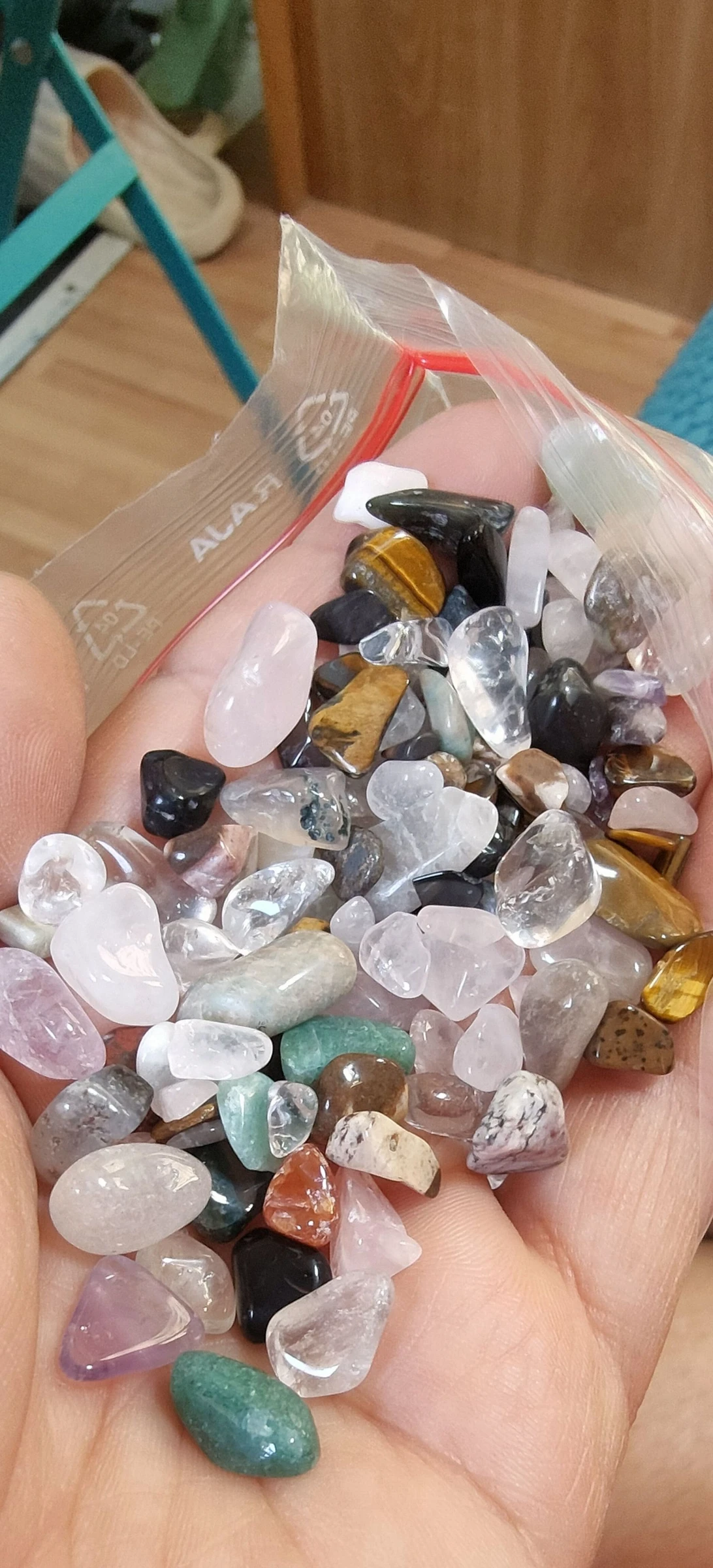 Mini stone cauldron – photo 4